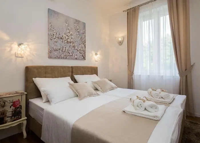 Luxury Luce *