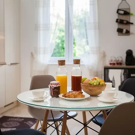 Apartment Luxury Luce