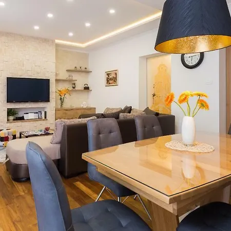 Luxury Luce Apartment *